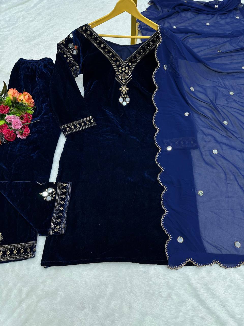 Alia Bhatt Velvet Mirror-Work Kurta Set