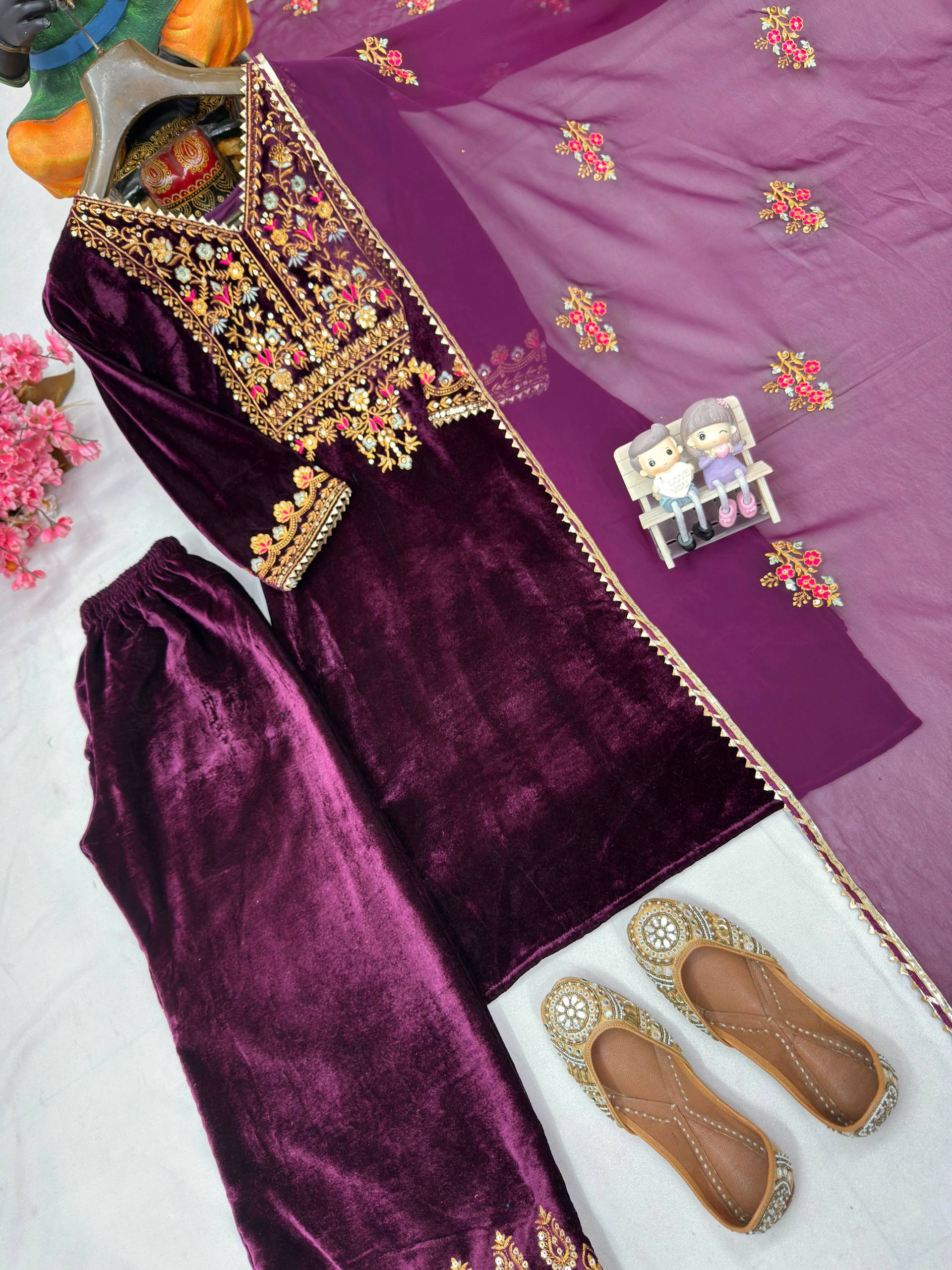 Zayna Heritage Velvet Kurti Plazzo Set