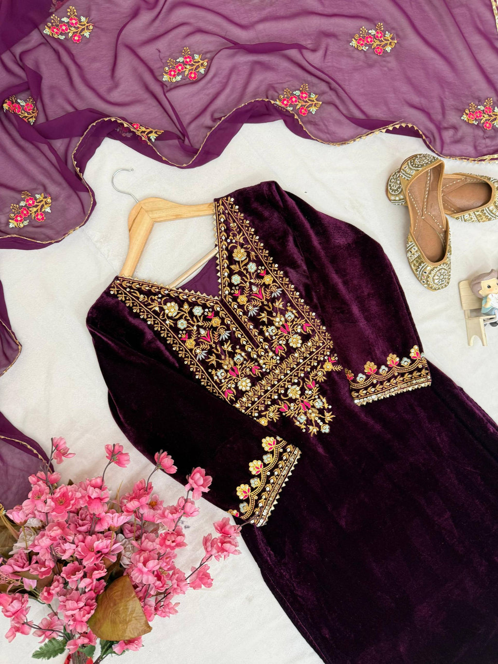Zayna Heritage Velvet Kurti Plazzo Set