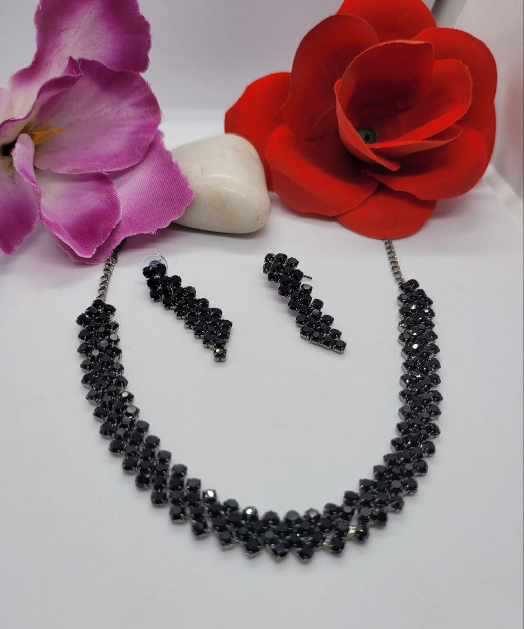 Black Crystal Necklace Set